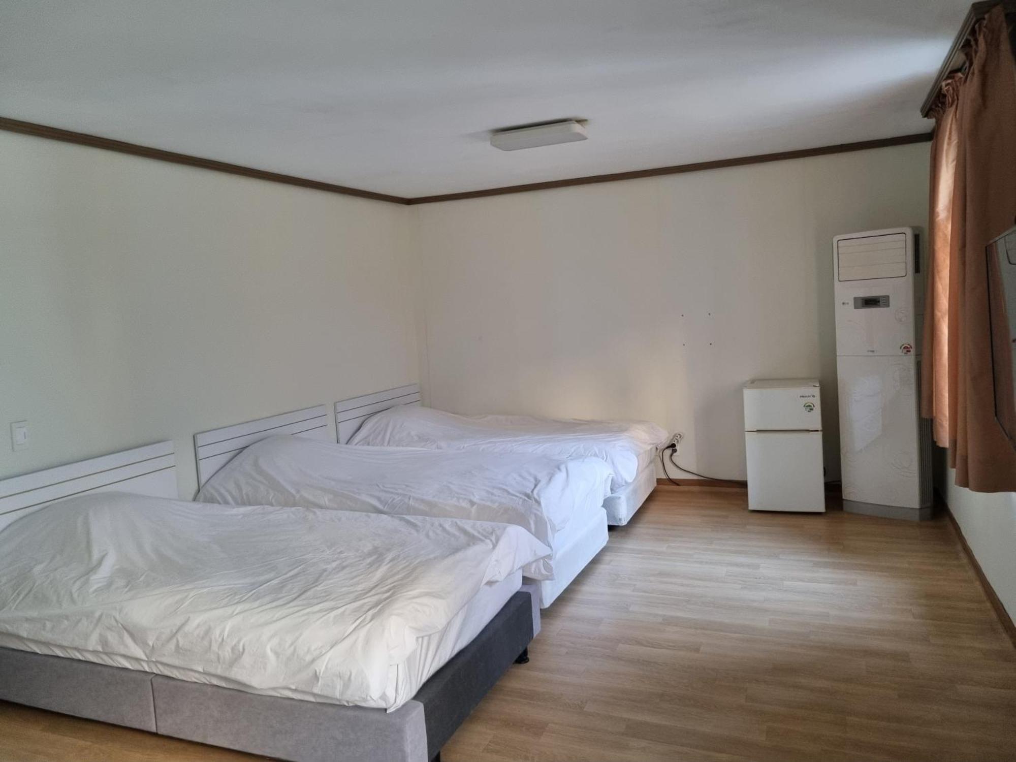 Orasung Motel Jeju Ngoại thất bức ảnh